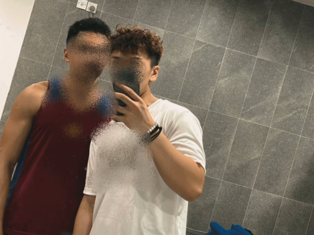 pandemic couple selfie